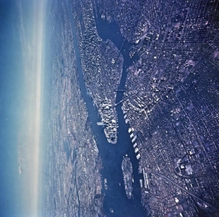 photo NYC harbor 1975